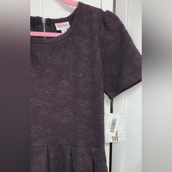 Beautiful new LuLaRoe Amelia. - Picture 2 of 2
